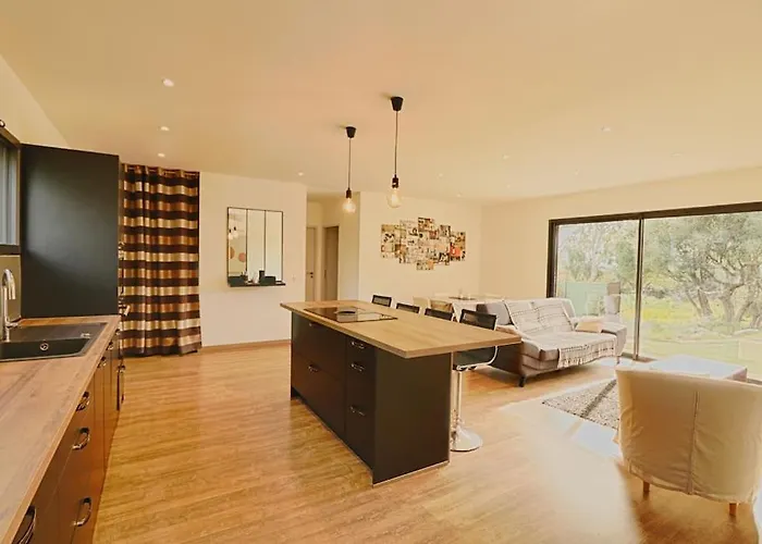 度假居 Maison En Corse *